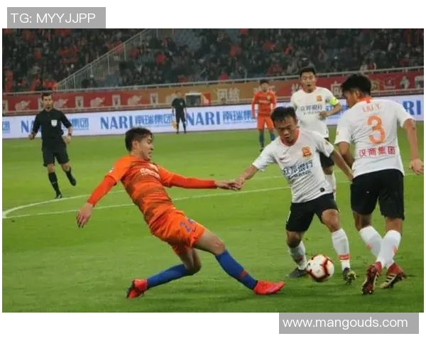 中国队与柬埔寨激战回顾球迷热议精彩瞬间与战术分析